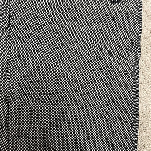 Gently worn Banana Republic Sz 32.5/29 flat front pin dot dress pant - Picture 2 of 7